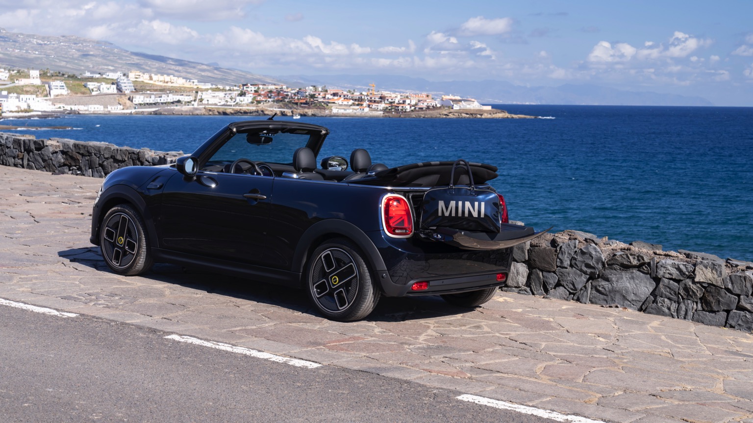 Mini_Electric_Convertible-26