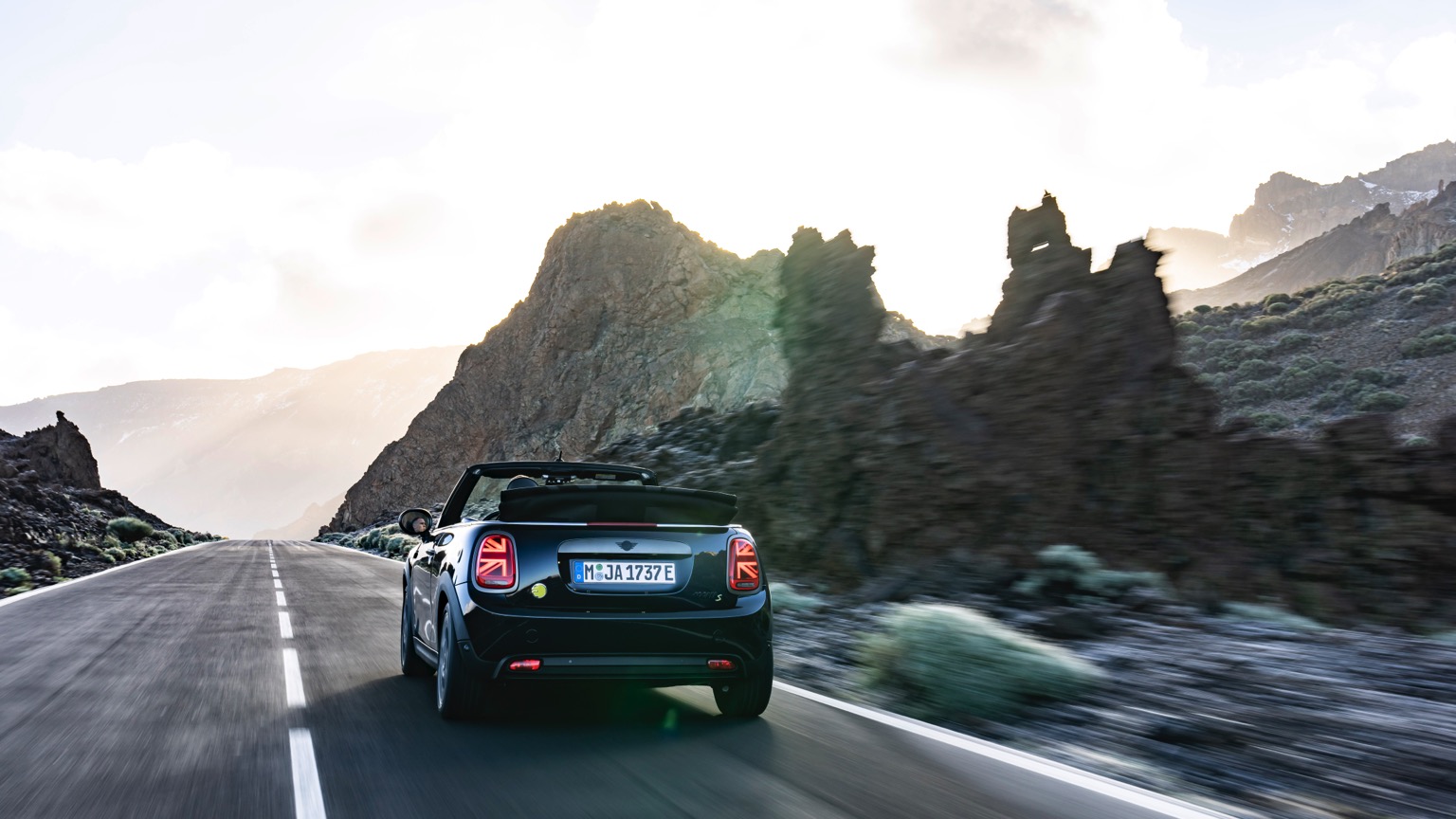 Mini_Electric_Convertible-5