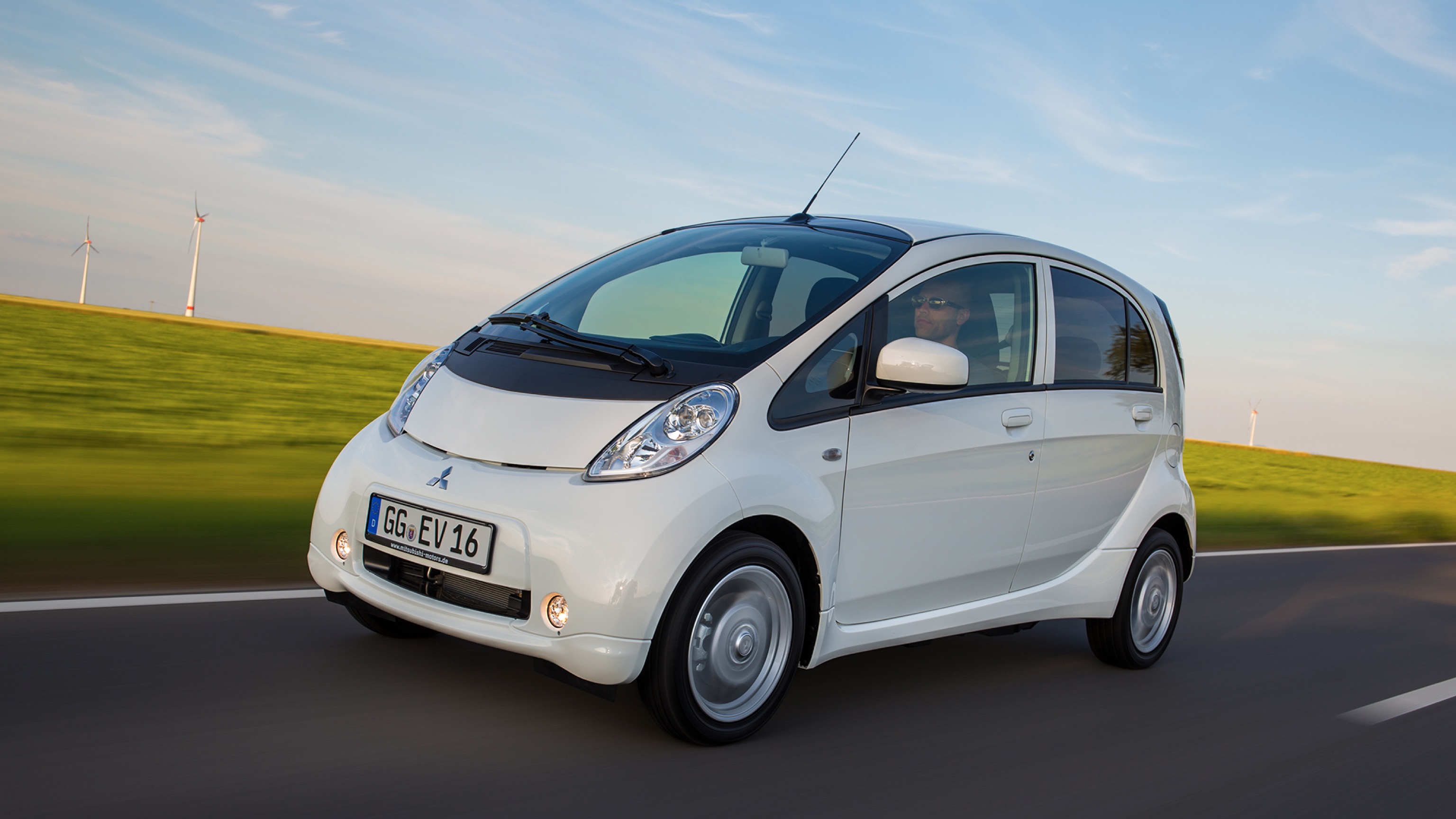 Mitsubishi_i-MiEV-4