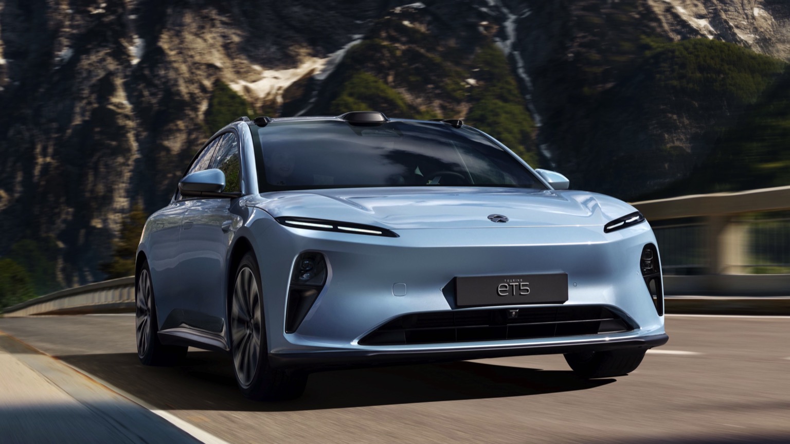 NIO_ET5_Touring-2