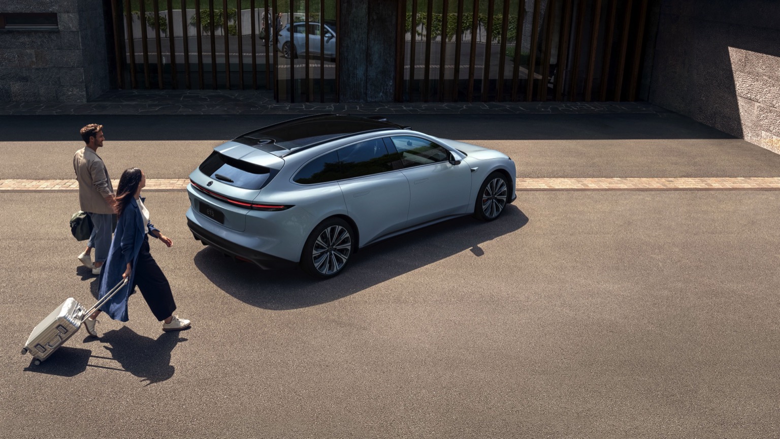 NIO_ET5_Touring-4