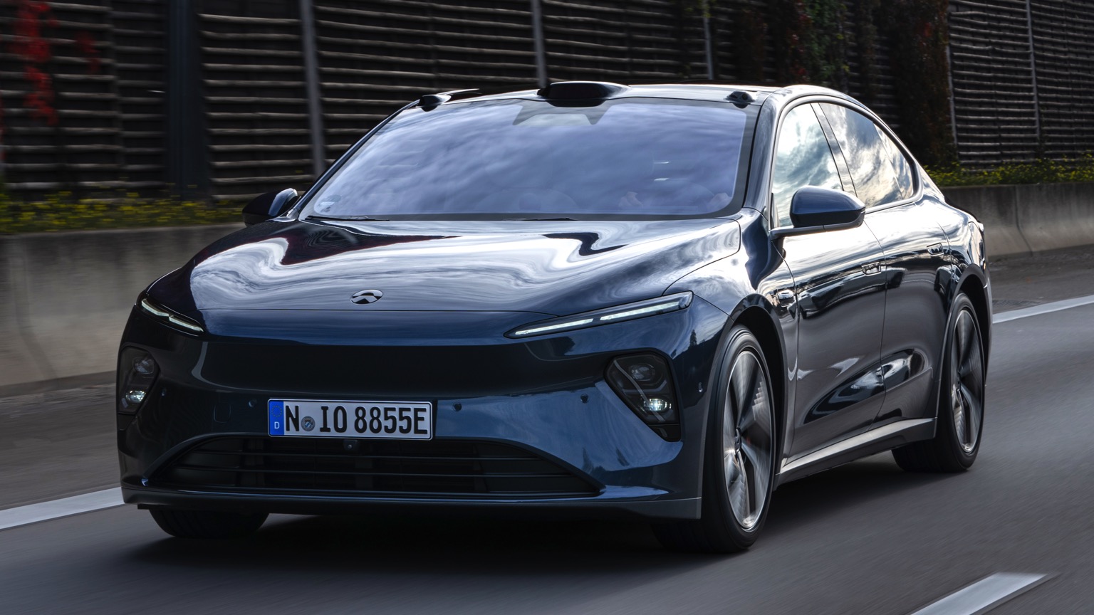 NIO_ET7-1