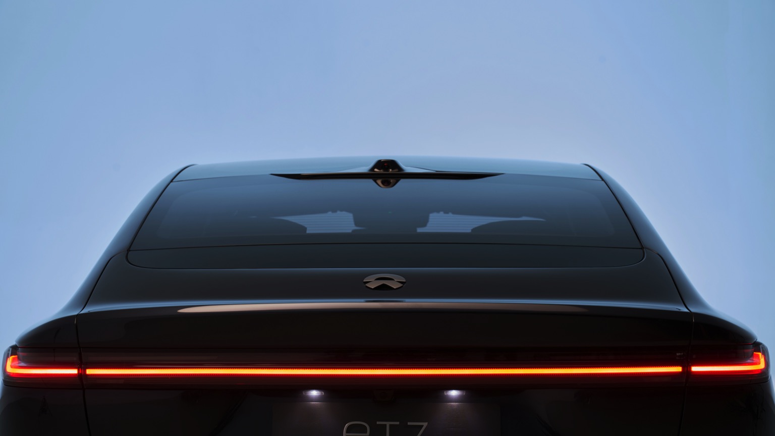 NIO_ET7-21
