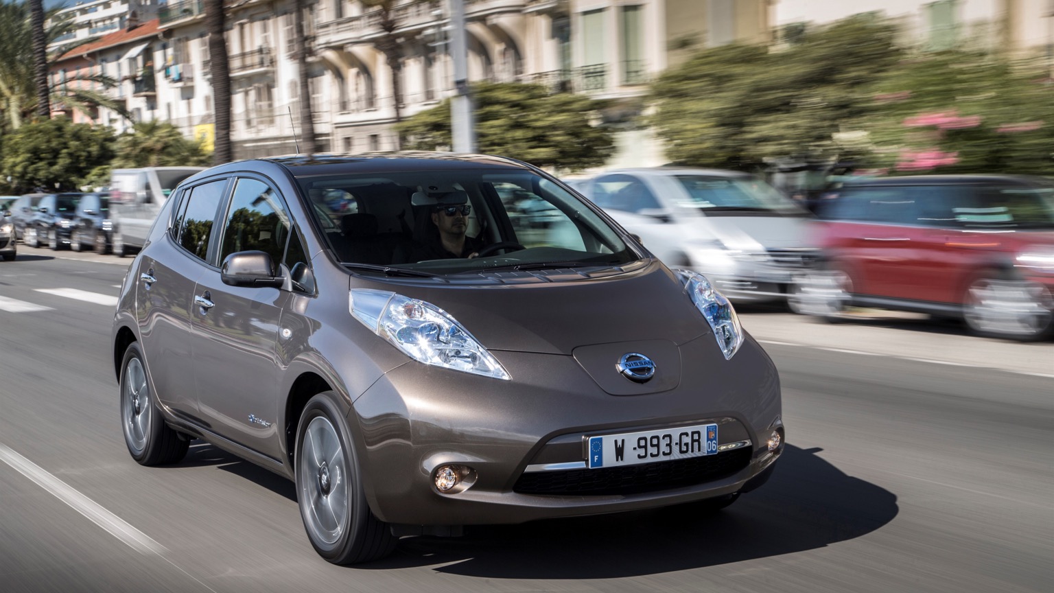 Nissan_Leaf-1