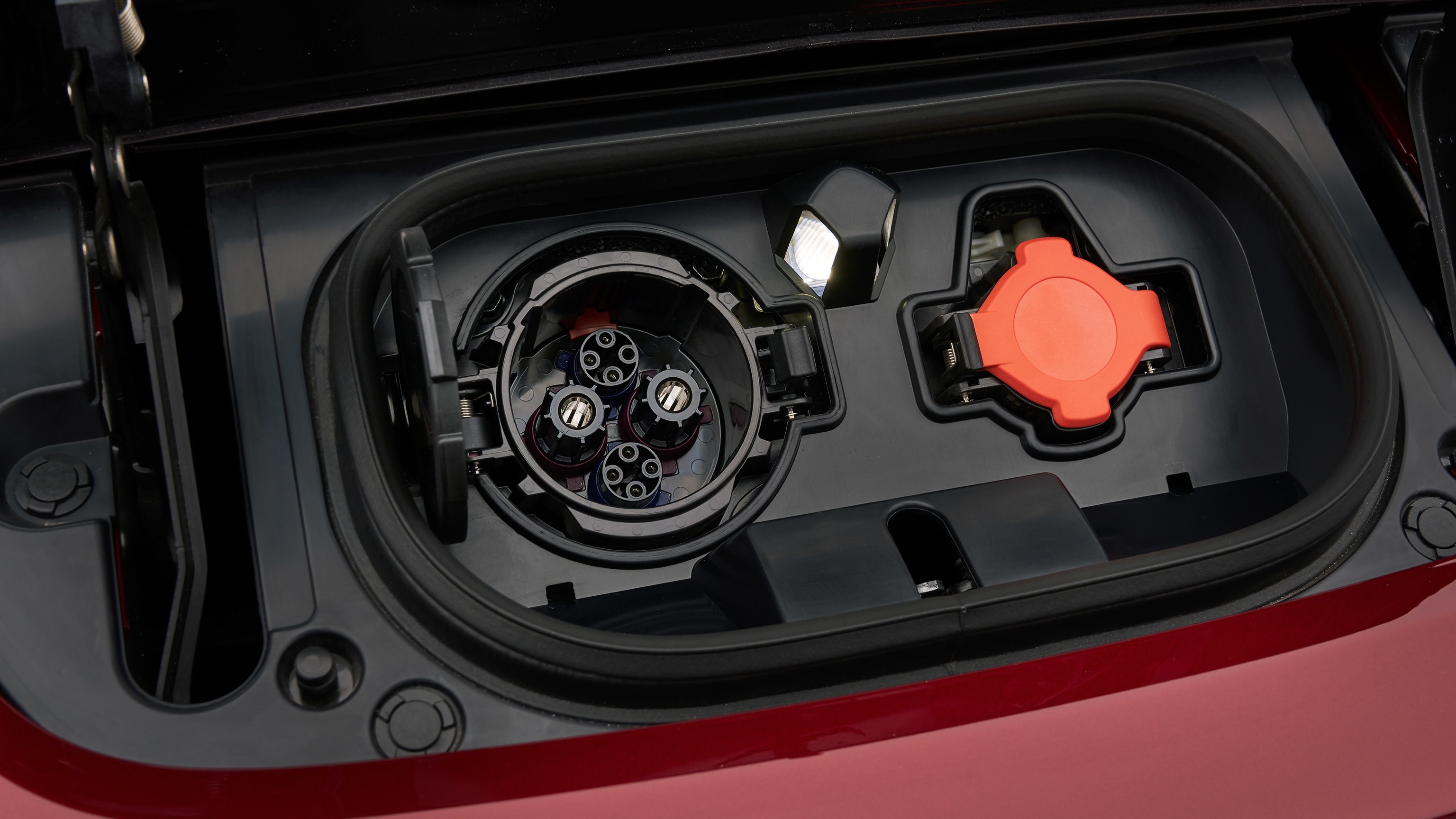 Nissan_Leaf_2018-35