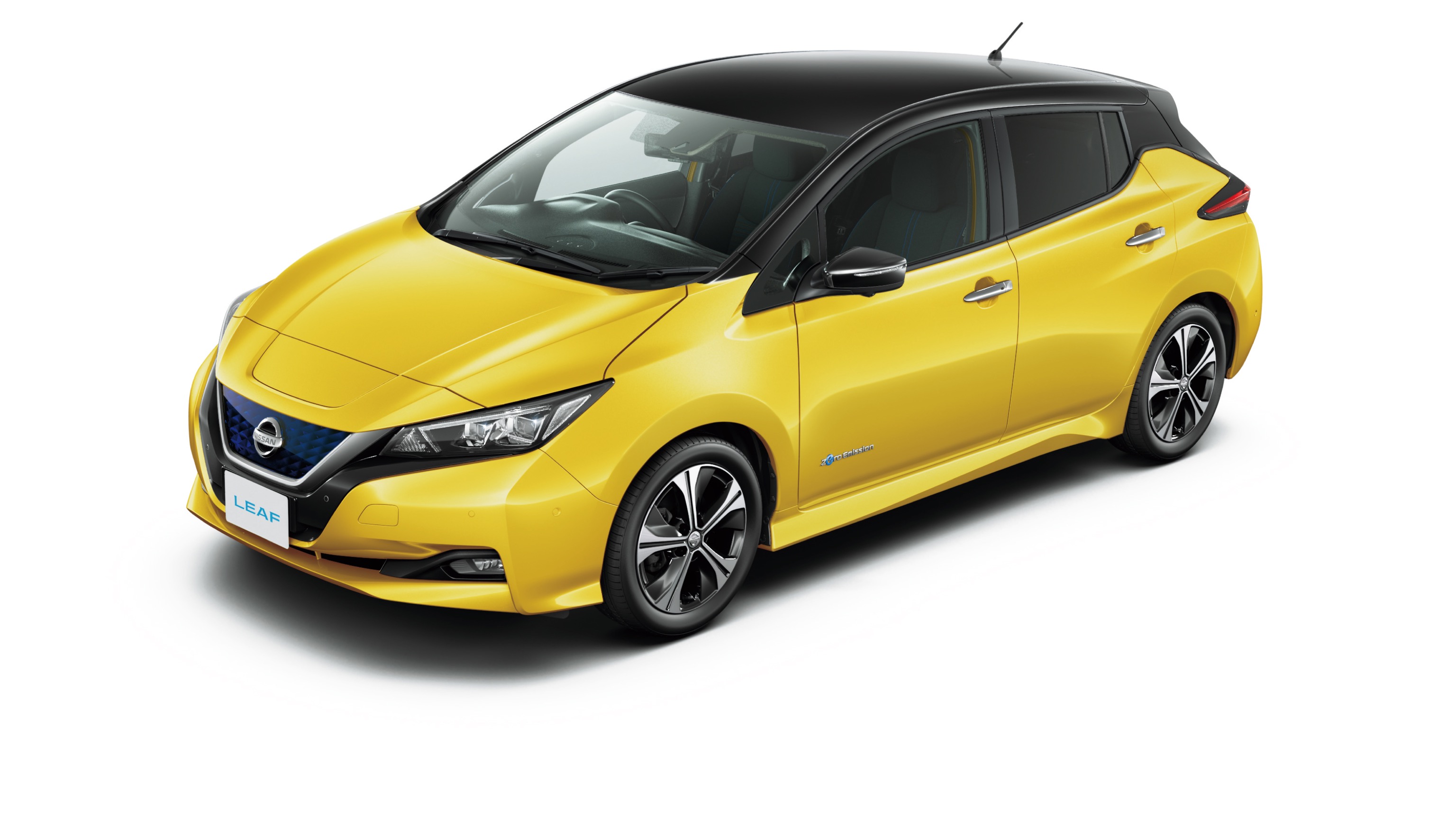 Nissan_Leaf_2018-40