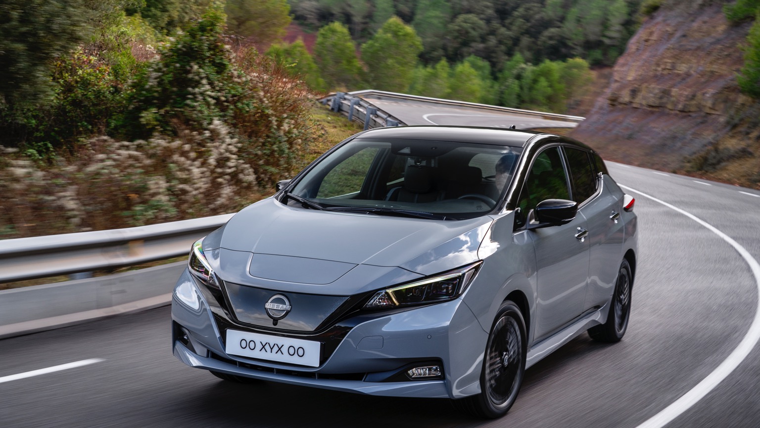 Nissan_Leaf_2022-13