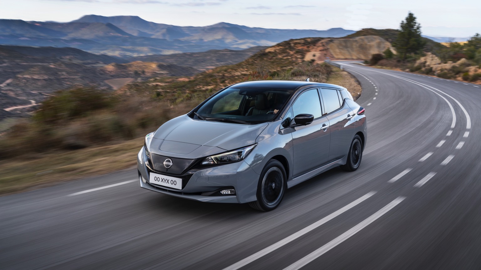Nissan_Leaf_2022-5