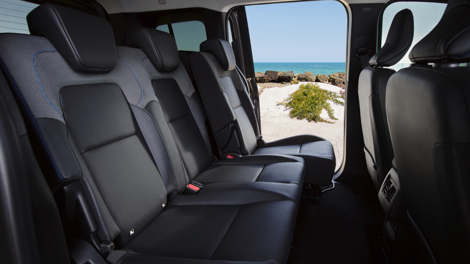 Nissan_Townstar_2023-6