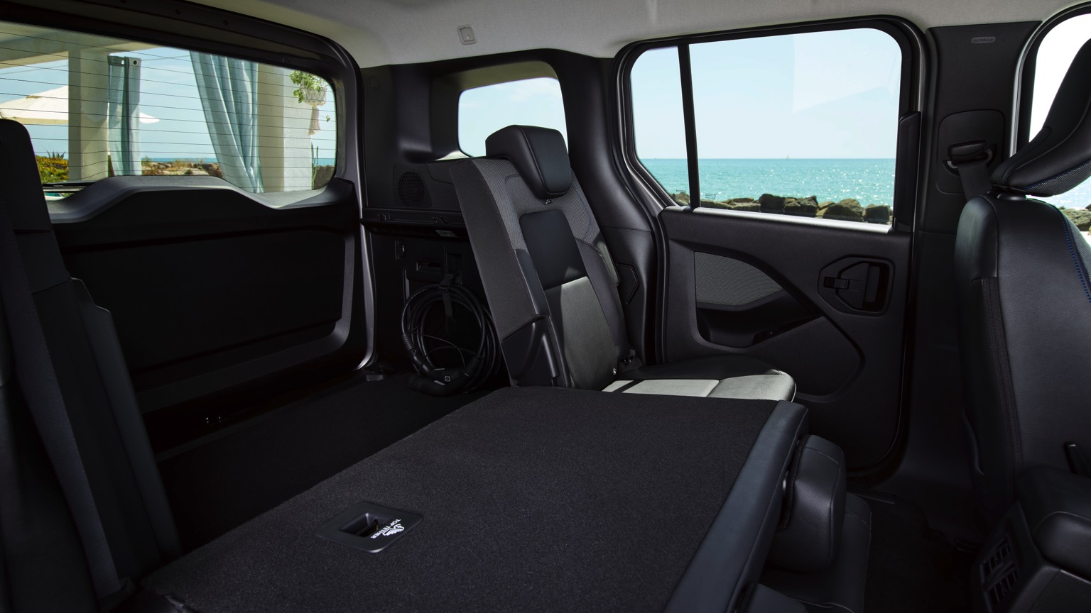 Nissan_Townstar_2023-7