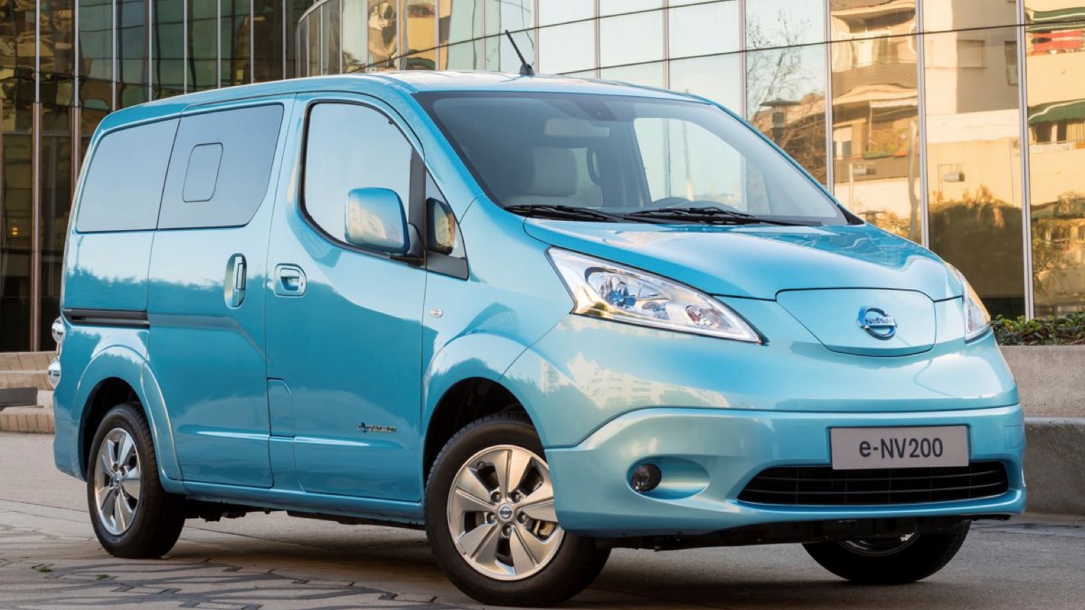 Nissan_e-NV200_Evalia-7