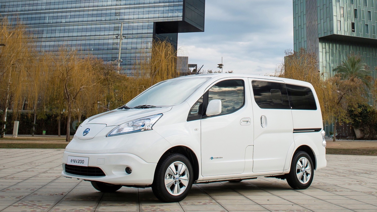 Nissan_e-NV200_Evalia_2018-1