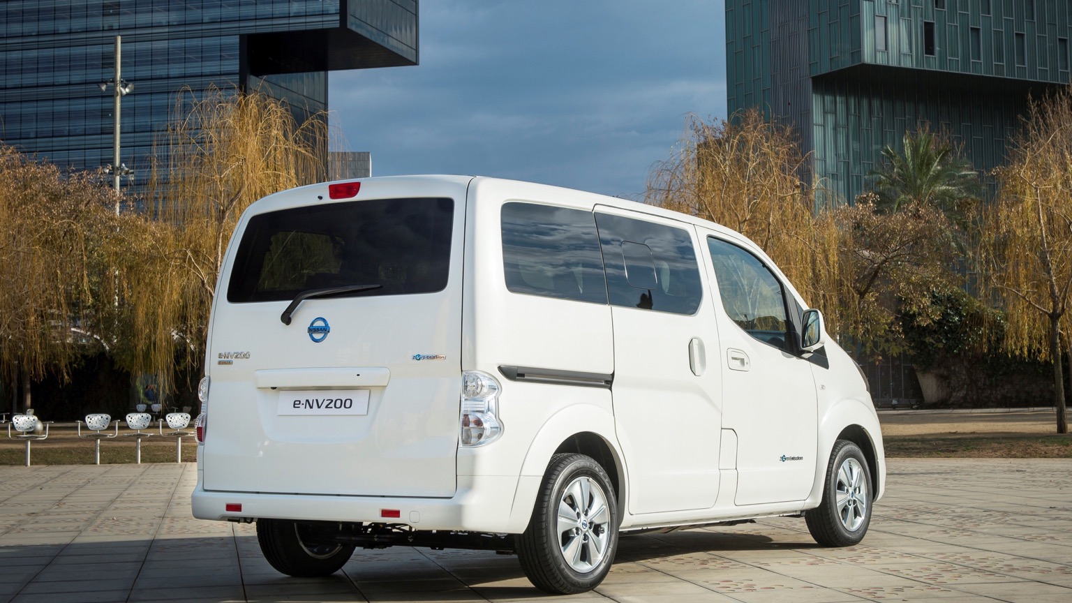 Nissan_e-NV200_Evalia_2018-2