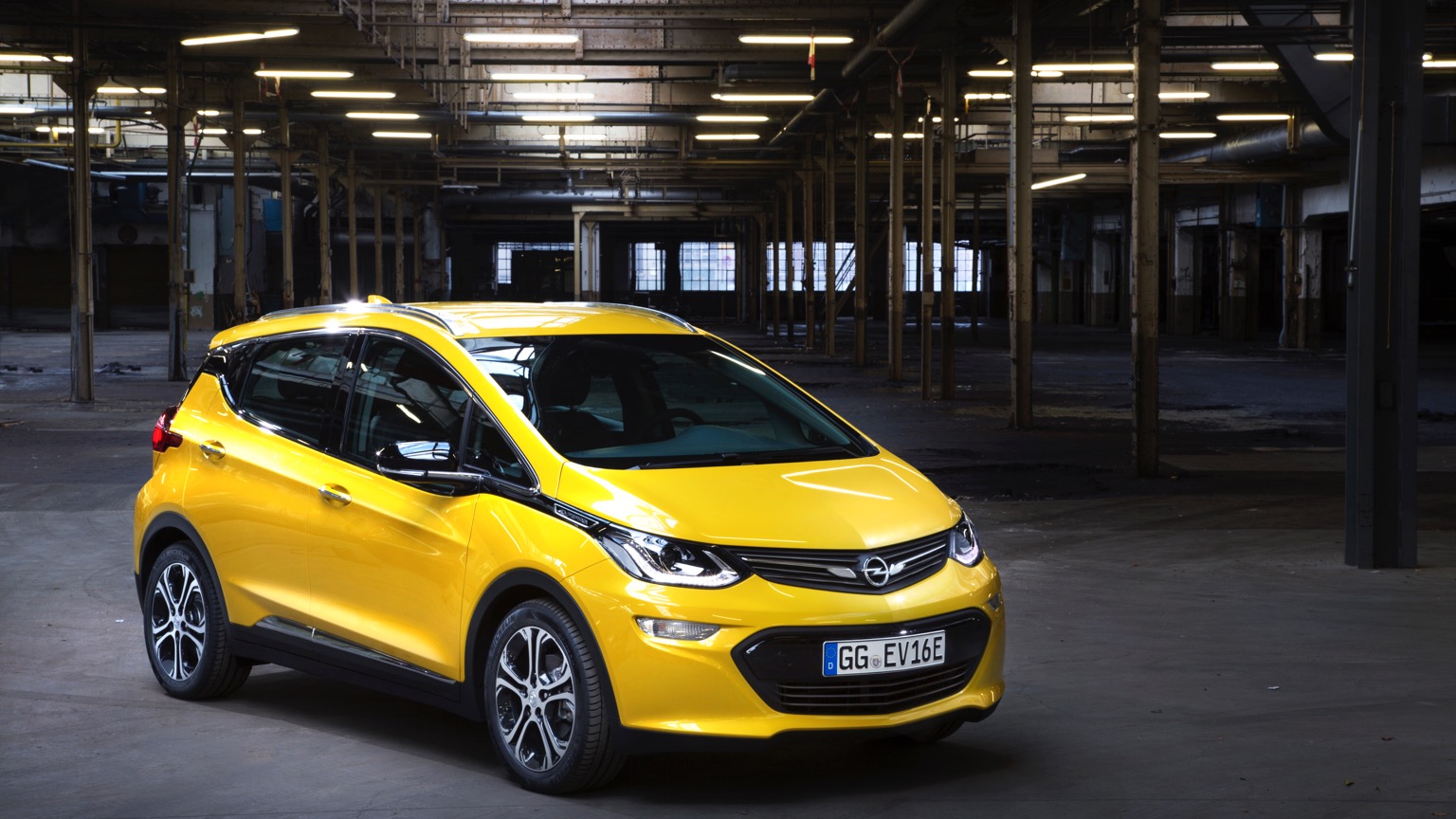 Opel_Ampera-e-10
