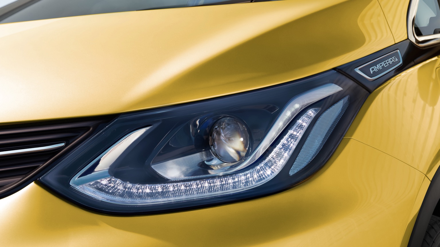 Opel_Ampera-e-23