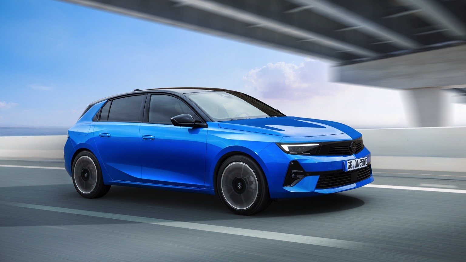 Opel_Astra_Electric-3