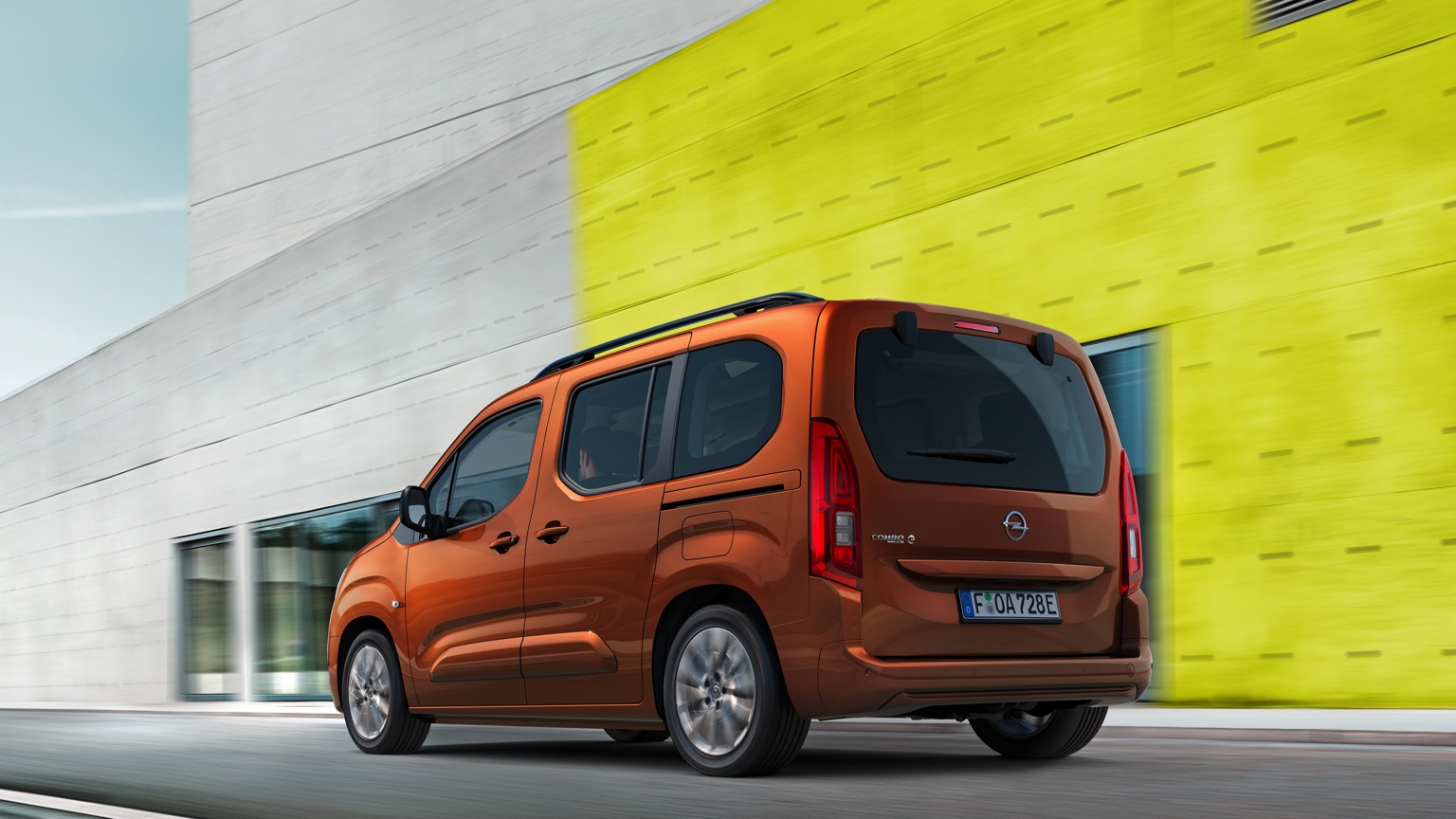 Opel_Combo-e_Life-3