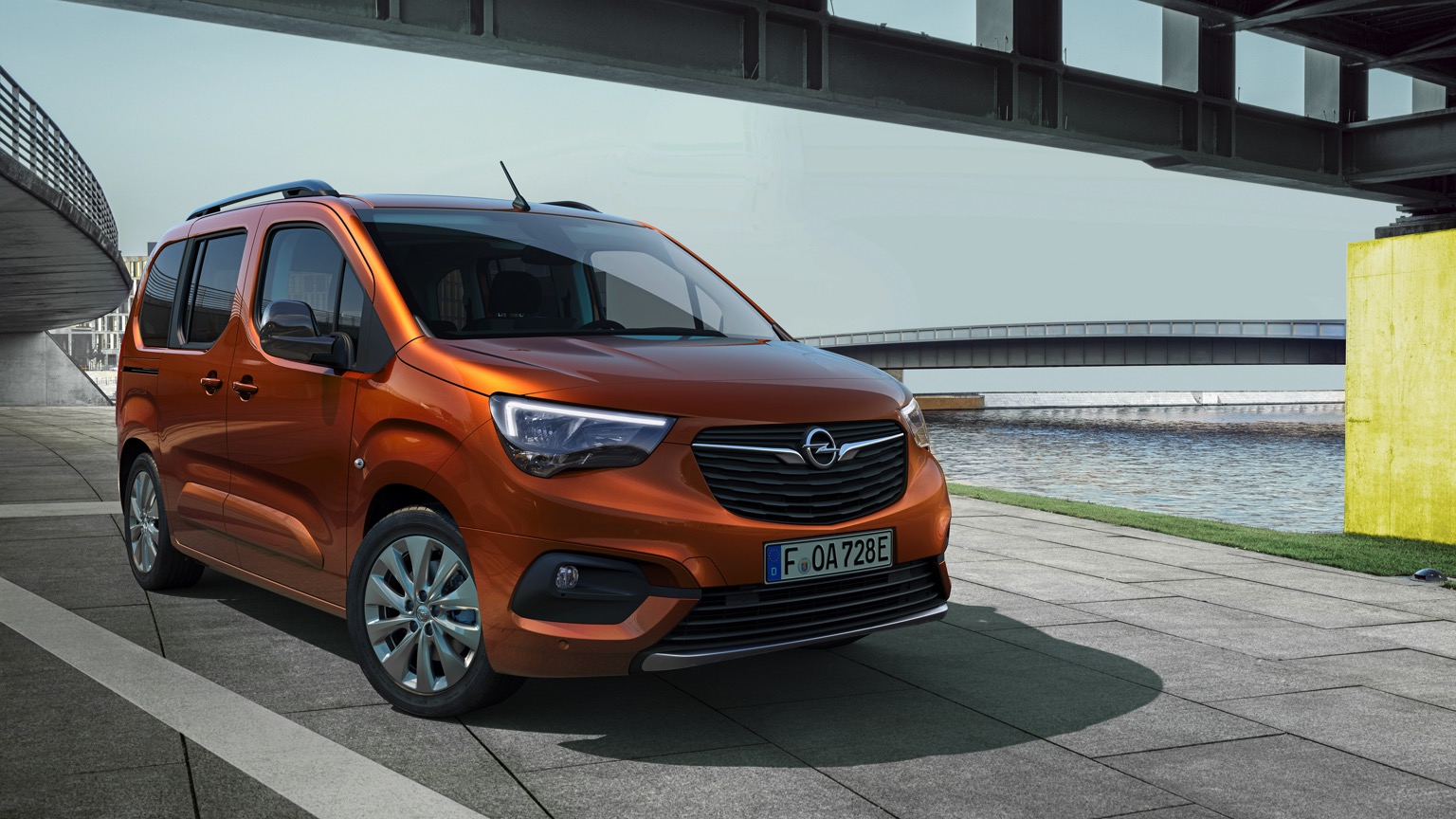 Opel_Combo-e_Life-4