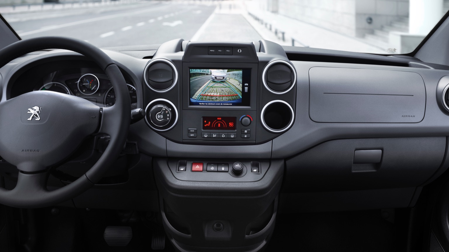 Peugeot_Partner_Tepee_Electric-15