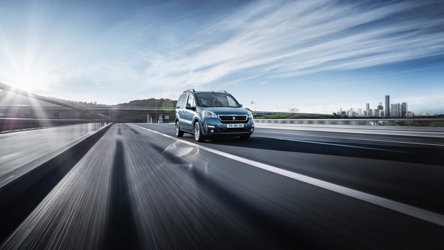 Peugeot_Partner_Tepee_Electric-4