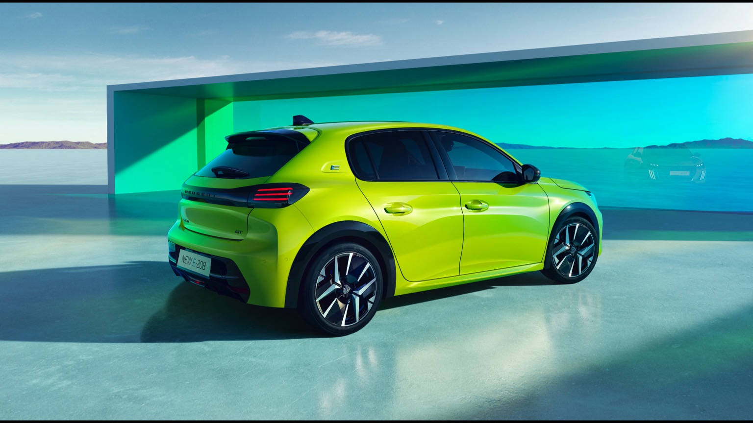 Peugeot_e-208_2024-9