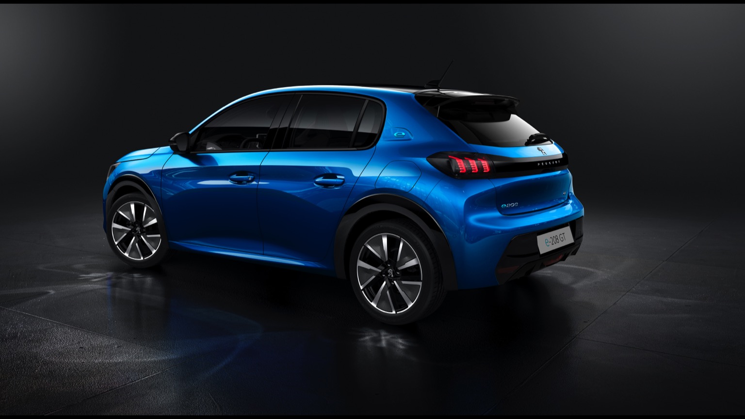 Peugeot_e-208_GT-10