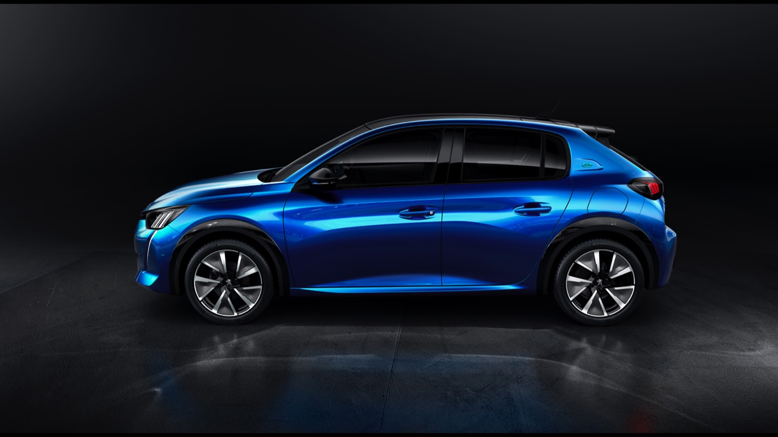 Peugeot_e-208_GT-8