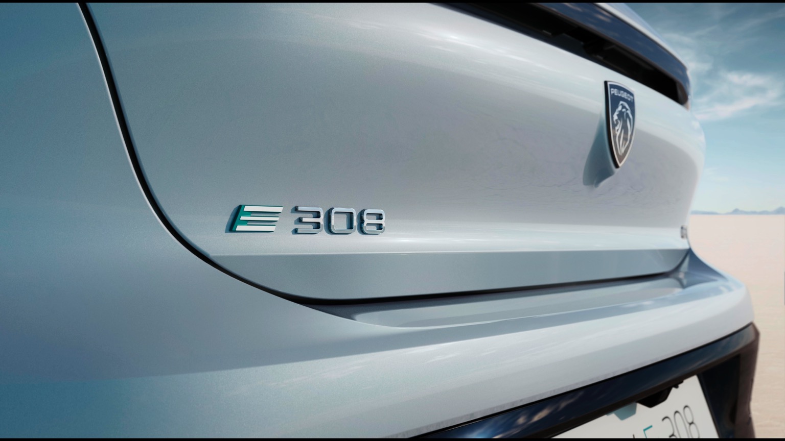Peugeot_e-308_SW-4