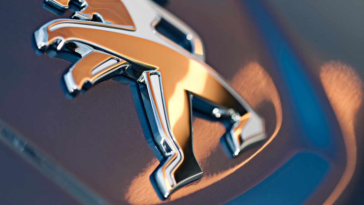 Peugeot_iOn-6