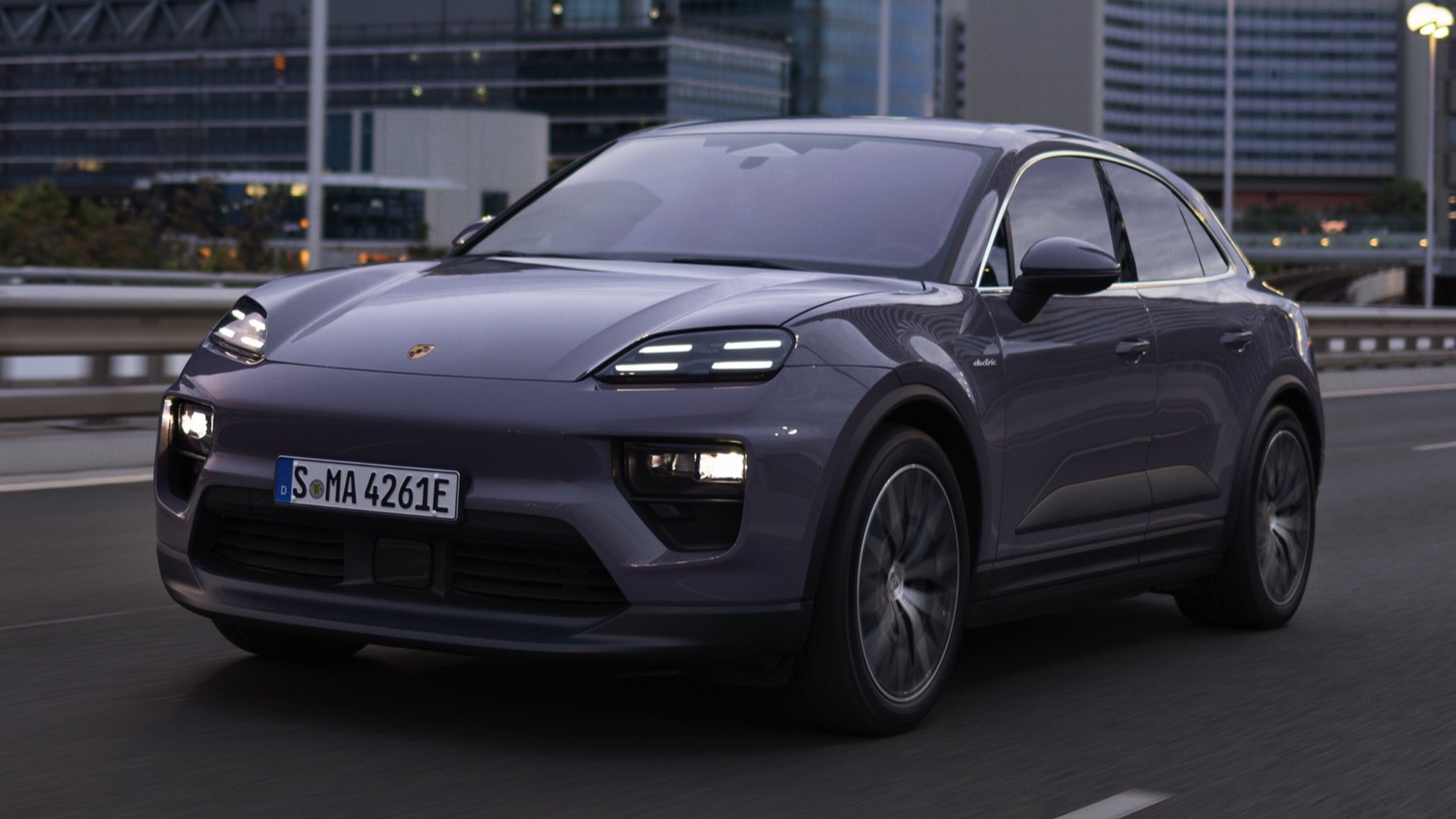 Porsche_Macan_4_2024-1