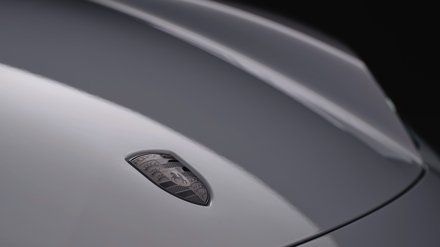Porsche_Macan_Turbo_2024-29
