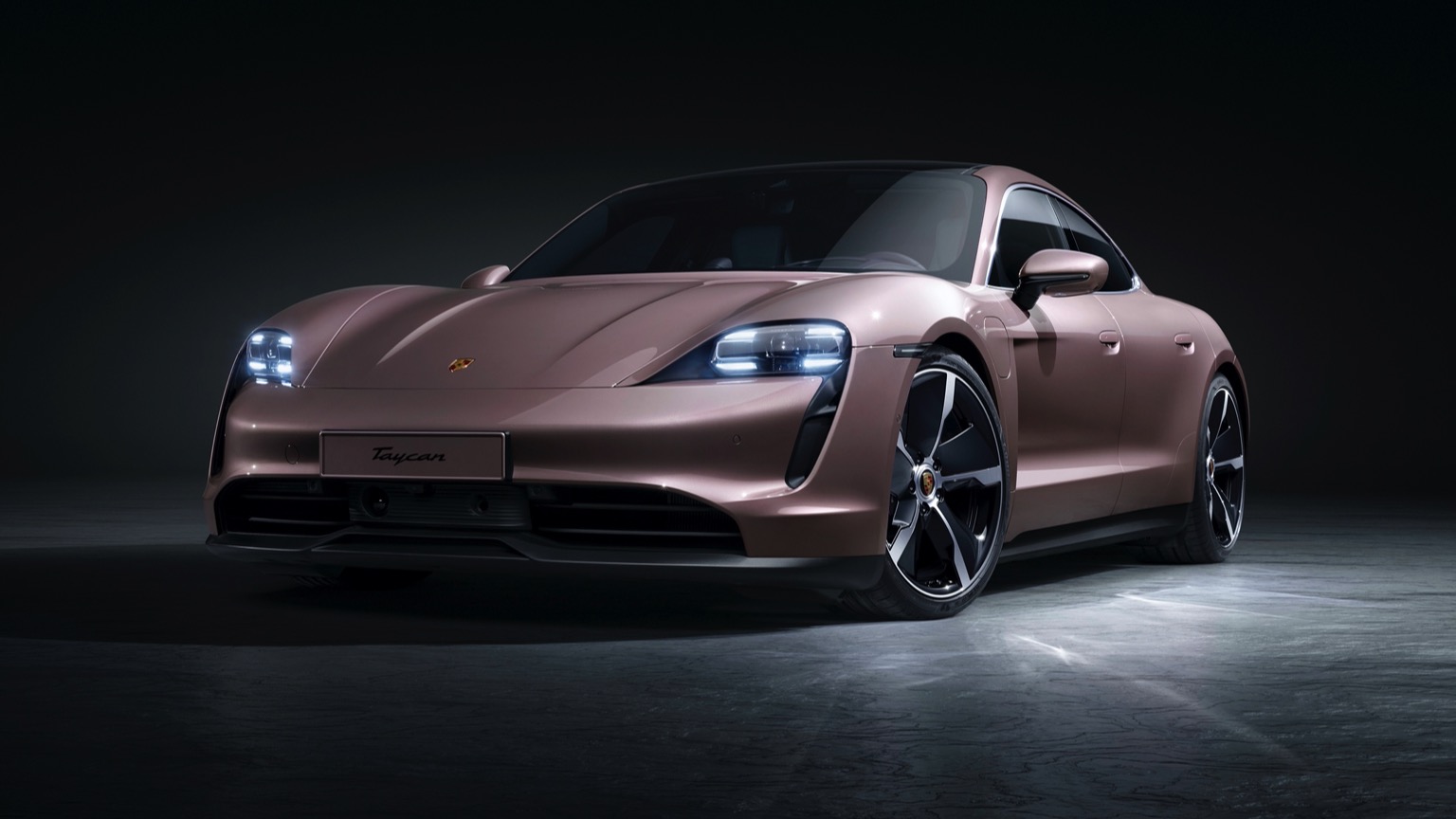 Porsche_Taycan-1