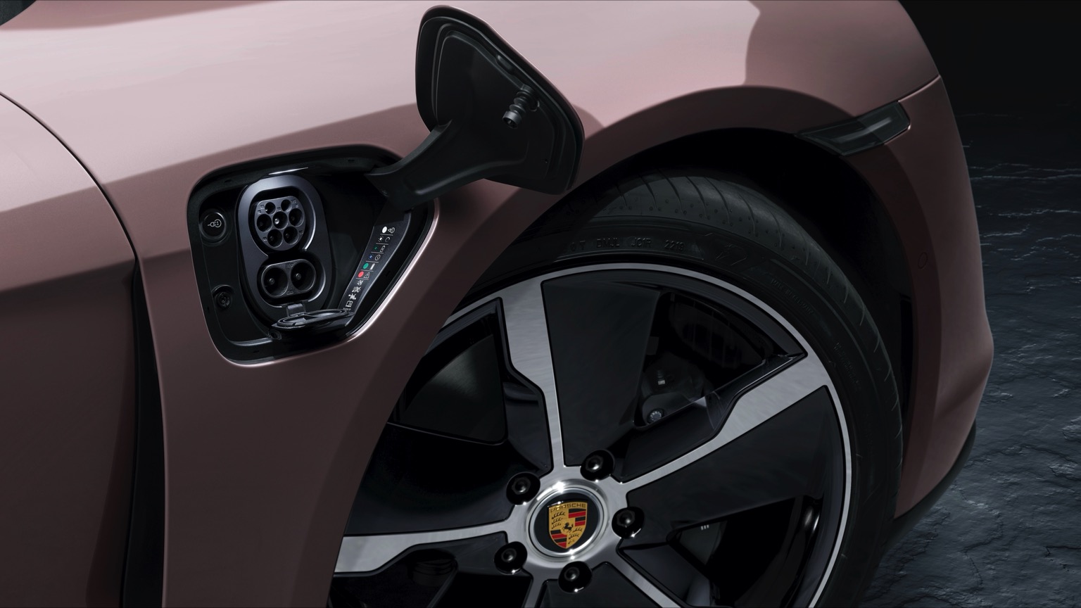 Porsche_Taycan-10