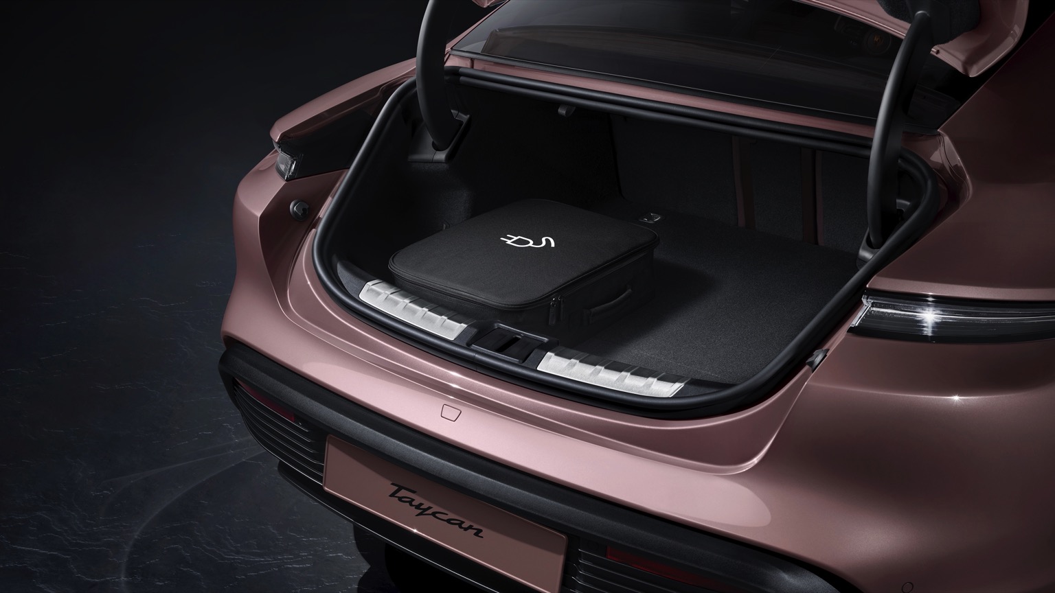 Porsche_Taycan-11