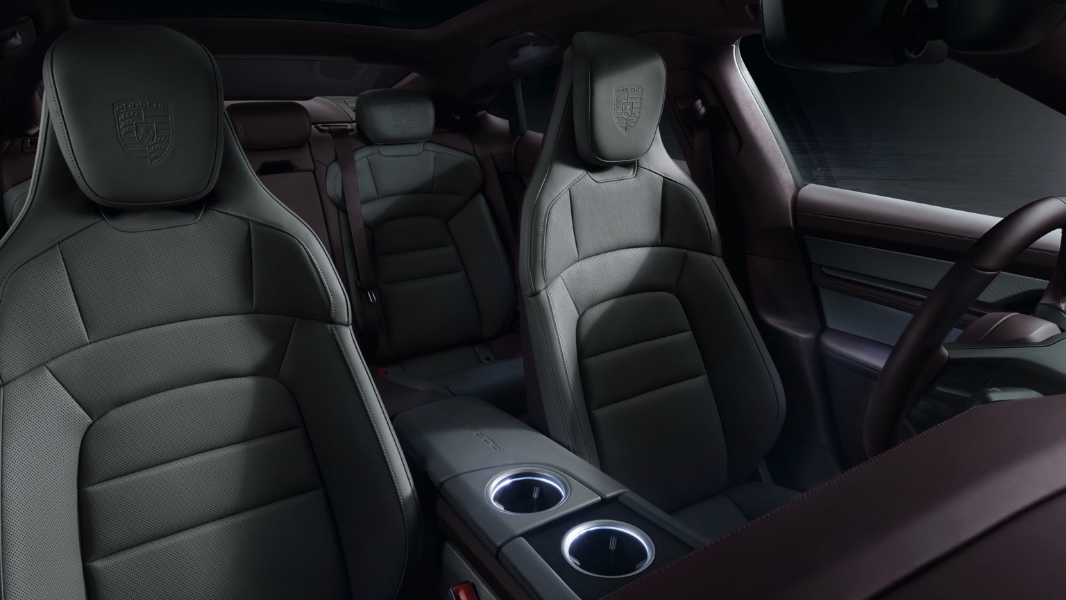 Porsche_Taycan-6