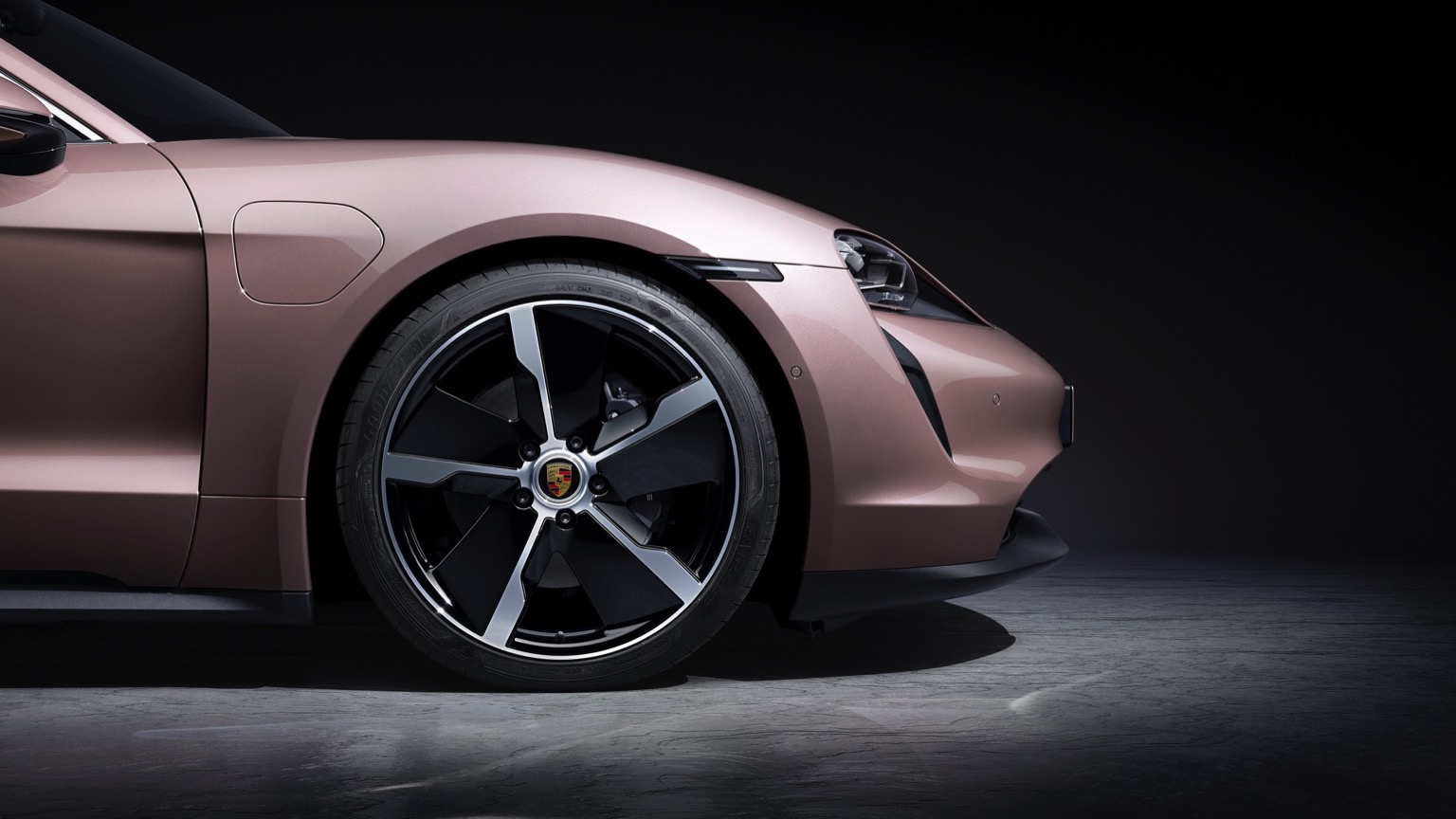 Porsche_Taycan-7