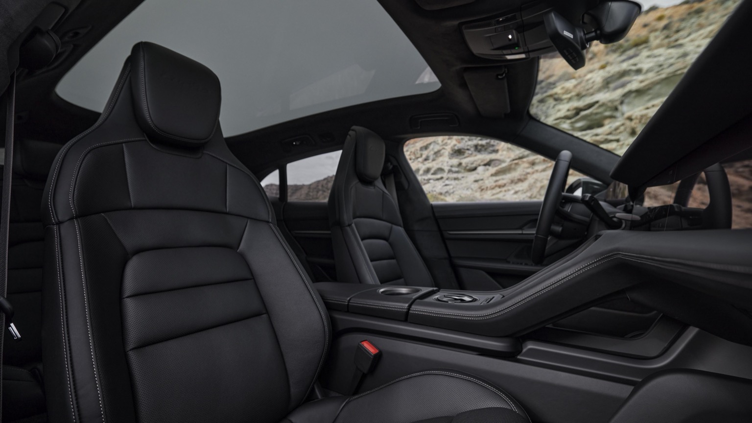 Porsche_Taycan_2024-20