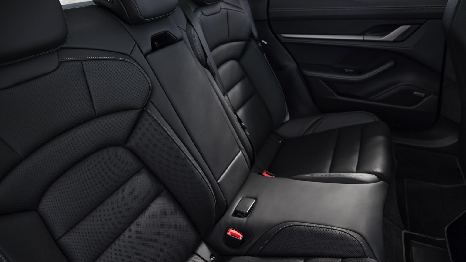 Porsche_Taycan_2024-21