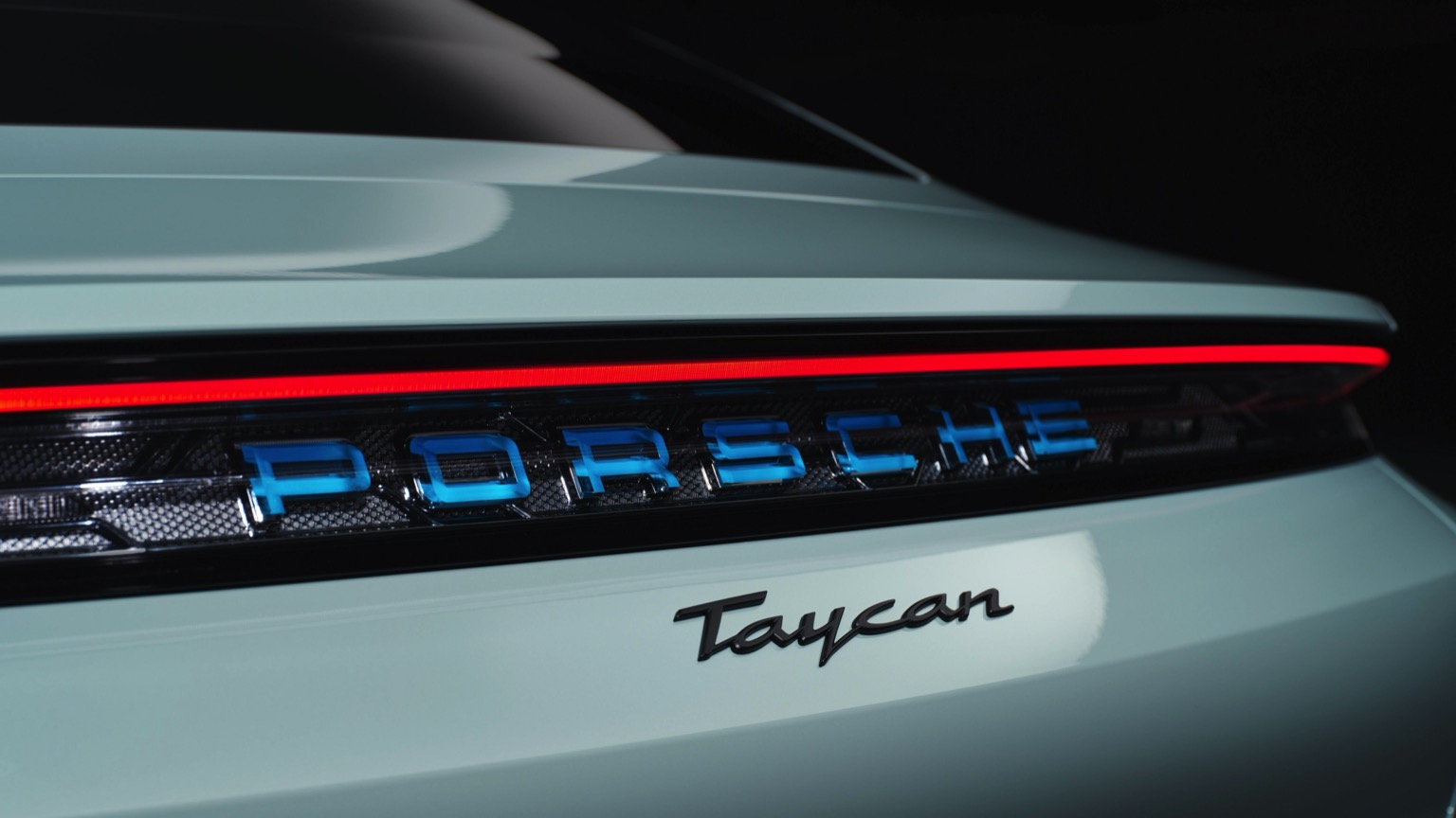 Porsche_Taycan_2024-34