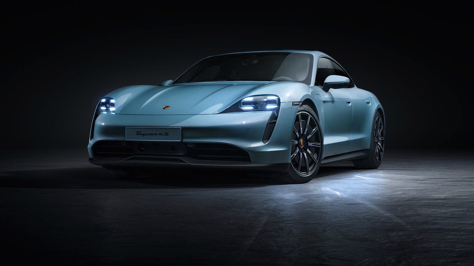 Porsche_Taycan_4S-4