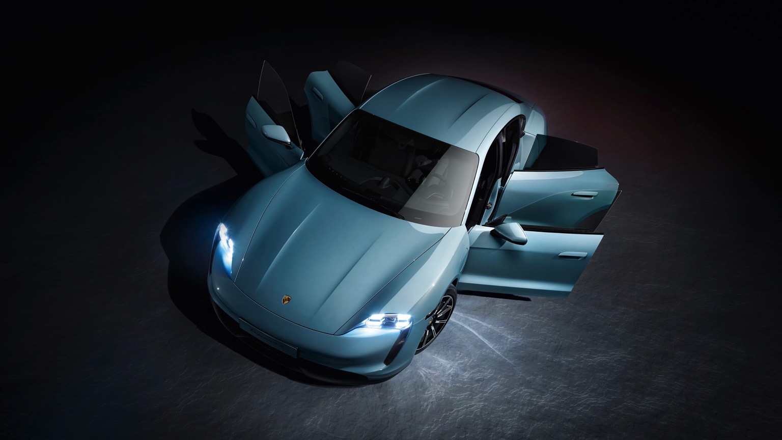Porsche_Taycan_4S-5