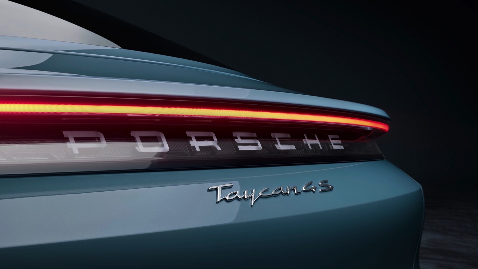 Porsche_Taycan_4S-8