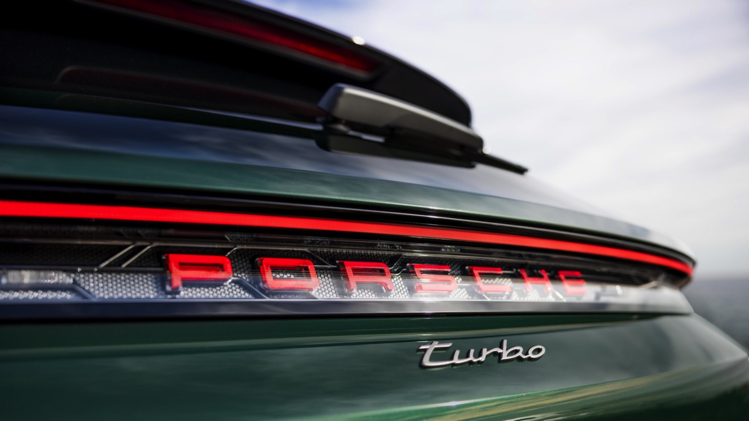 Porsche_Taycan_Cross_Turismo_2024-31