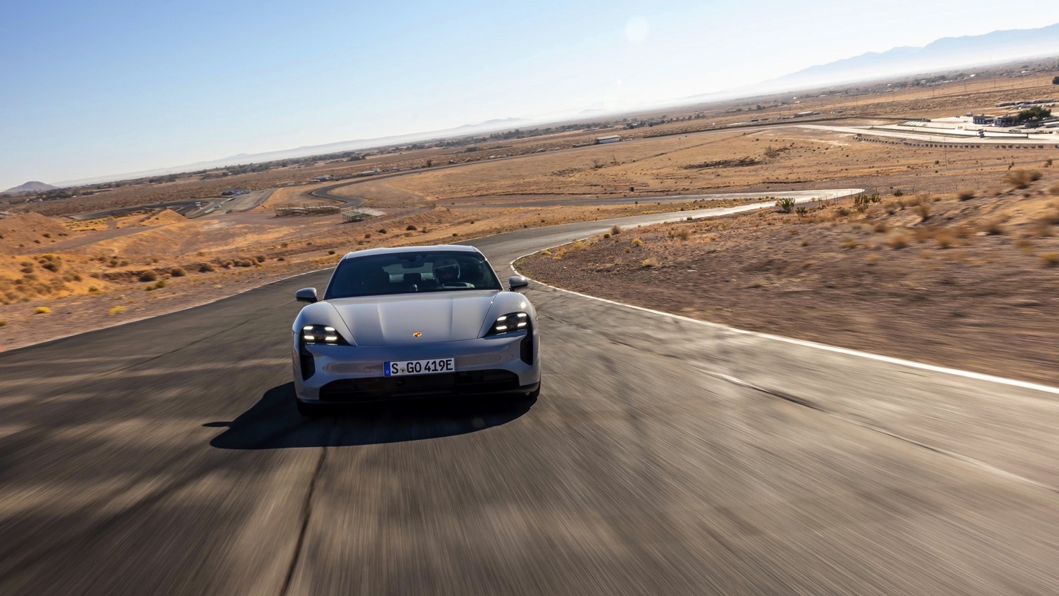 Porsche_Taycan_GTS-9