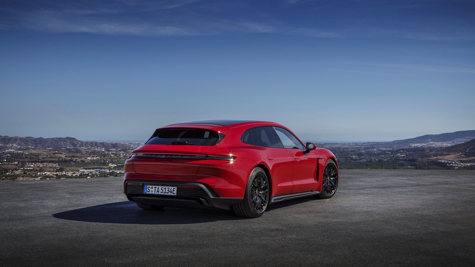 Porsche_Taycan_GTS_Sport_Turismo-9