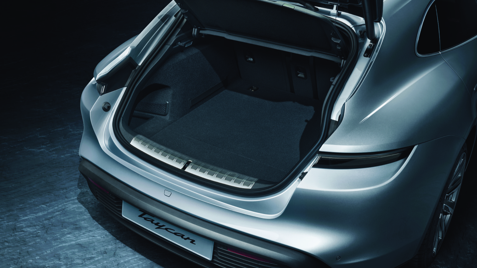 Porsche_Taycan_Sport_Turismo-13