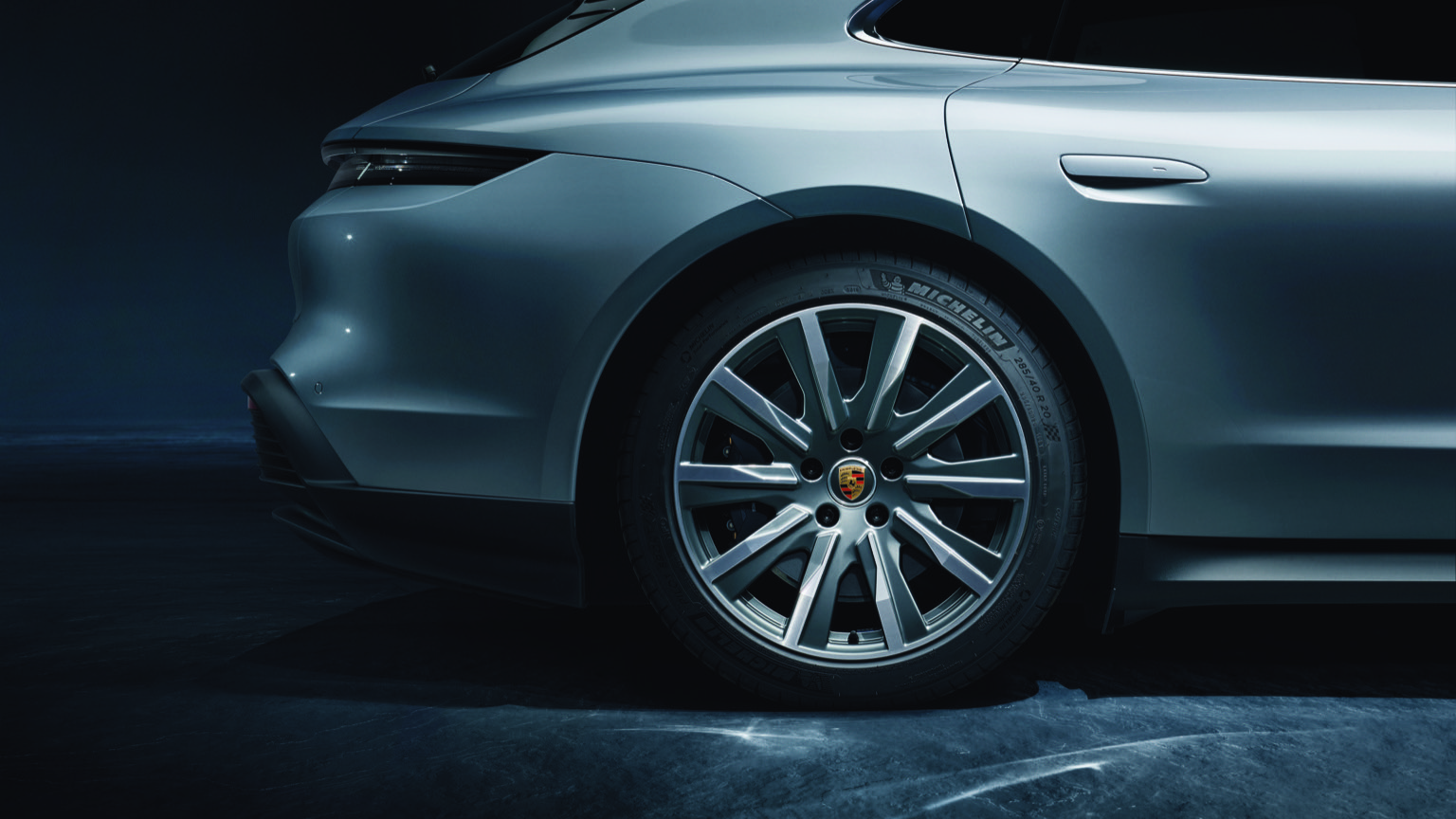 Porsche_Taycan_Sport_Turismo-22