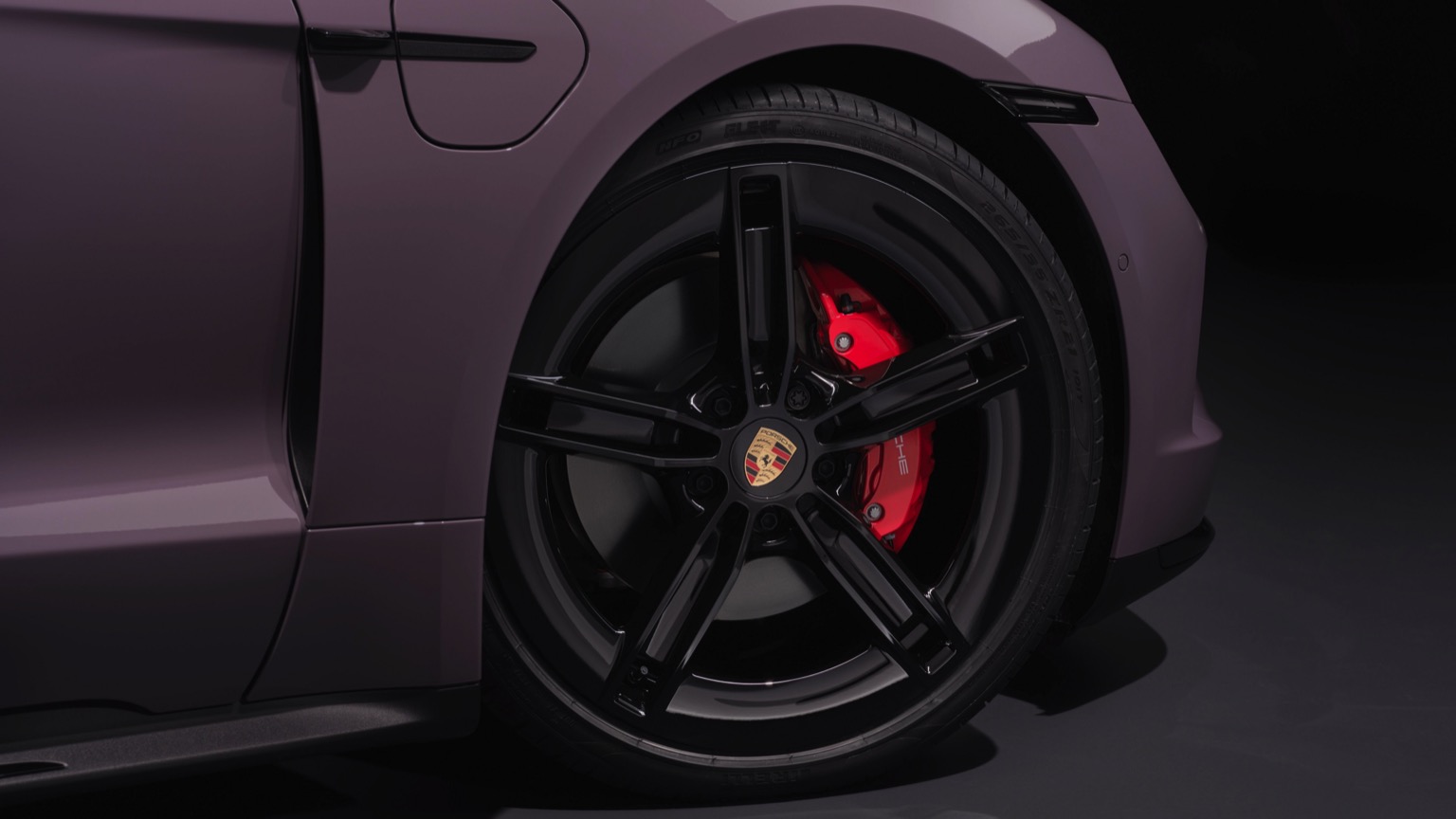 Porsche_Taycan_Sport_Turismo_2024-26