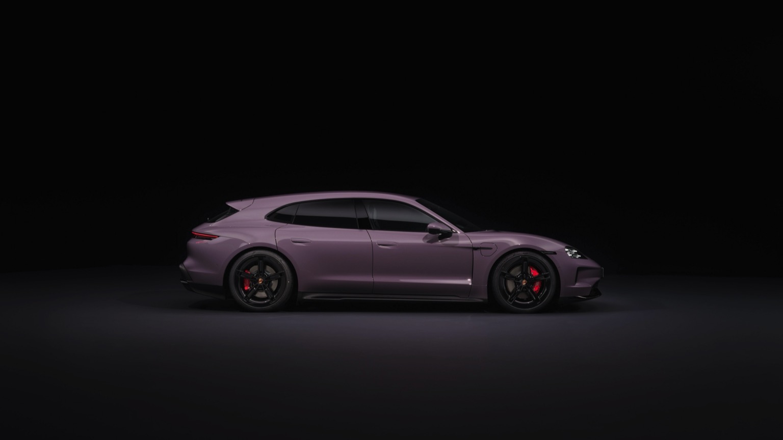 Porsche_Taycan_Sport_Turismo_2024-8