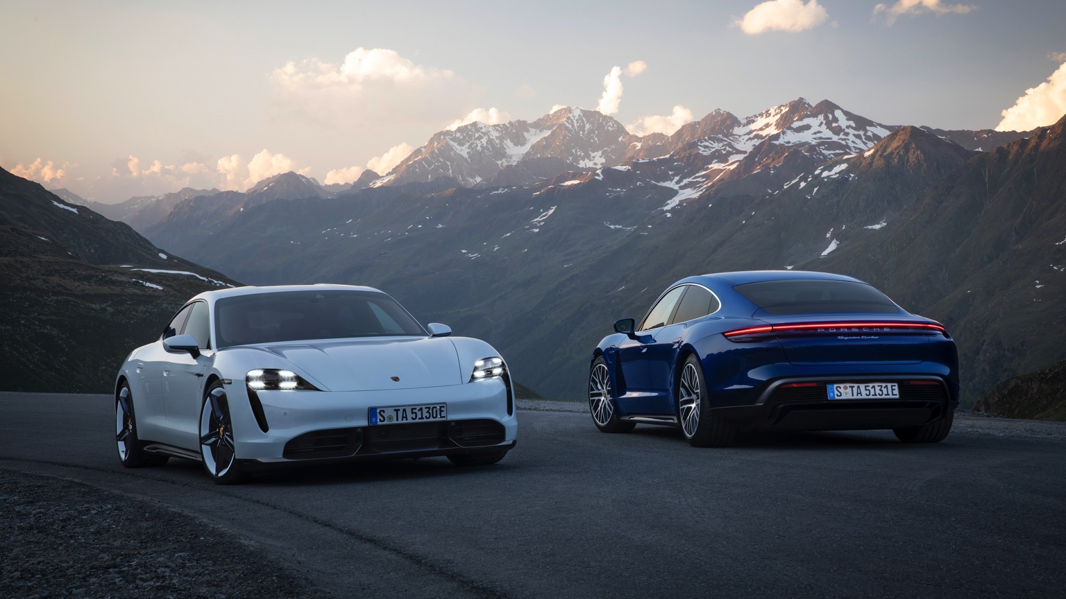 Porsche_Taycan_Turbo-18